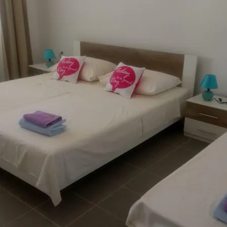 Beautiful Jukic Apartment Podstrana